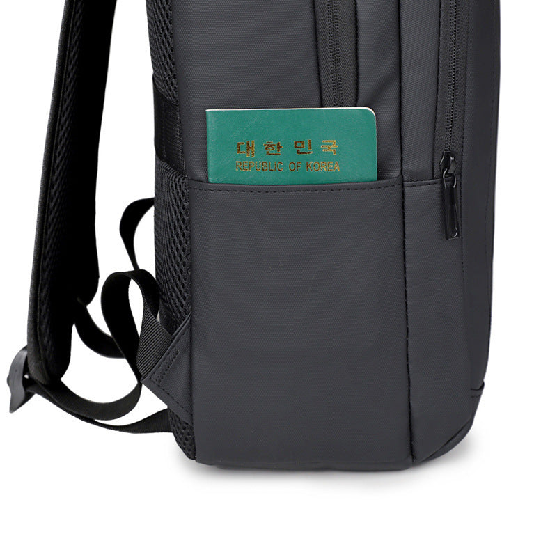 Work smarter with this stylish waterproof USB laptop bag!