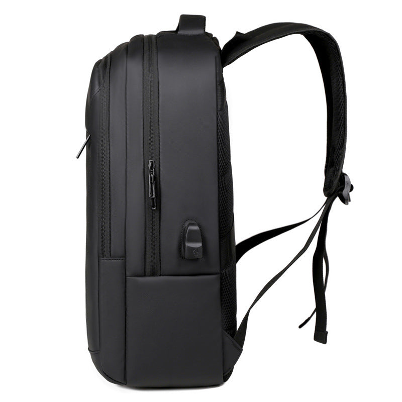Work smarter with this stylish waterproof USB laptop bag!